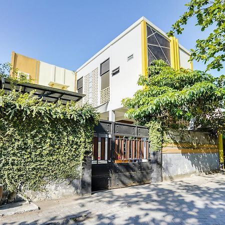 Spot On 91745 Rumah Kost Gresik Syariah Dış mekan fotoğraf