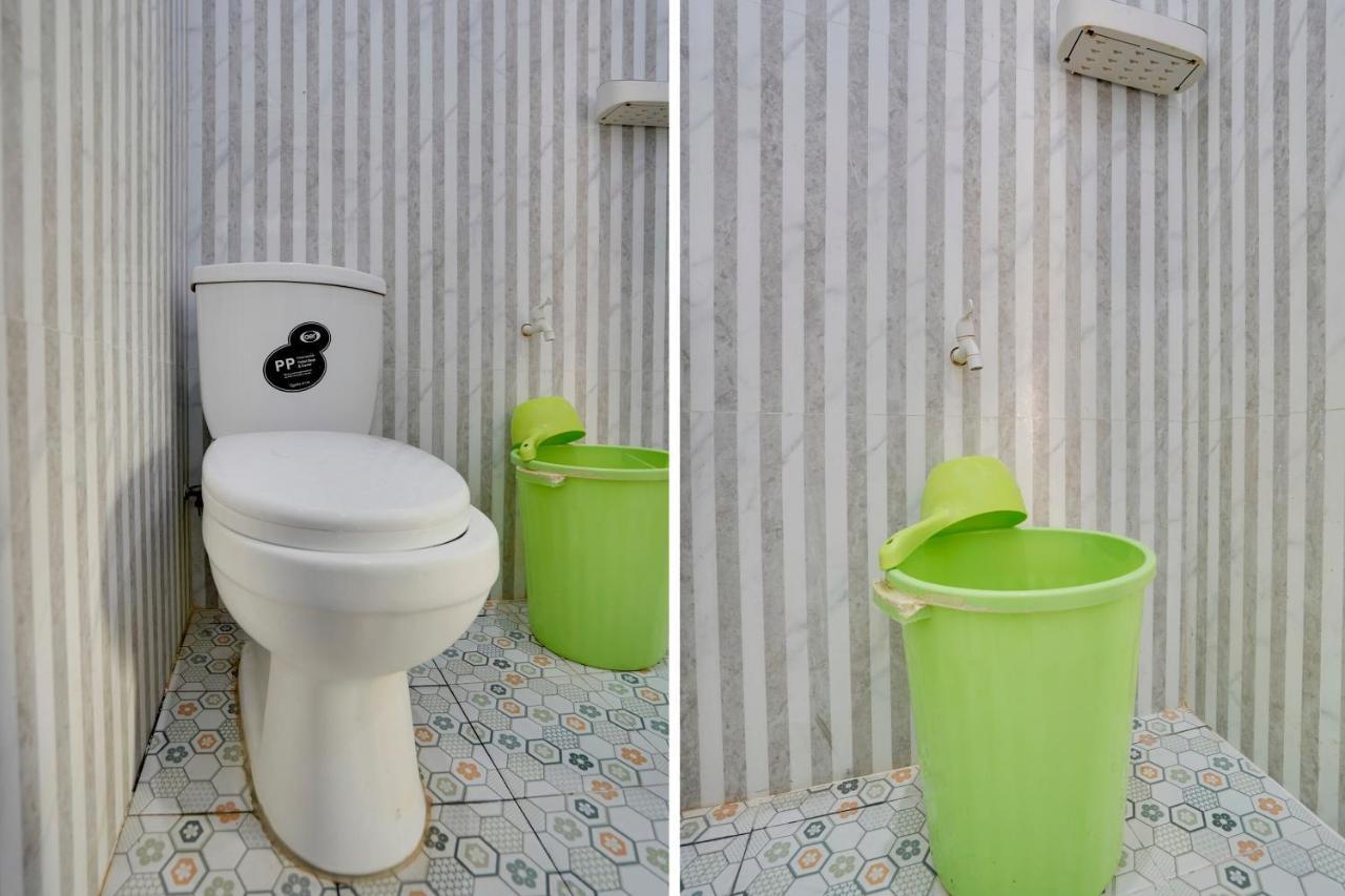 Spot On 91745 Rumah Kost Gresik Syariah Dış mekan fotoğraf